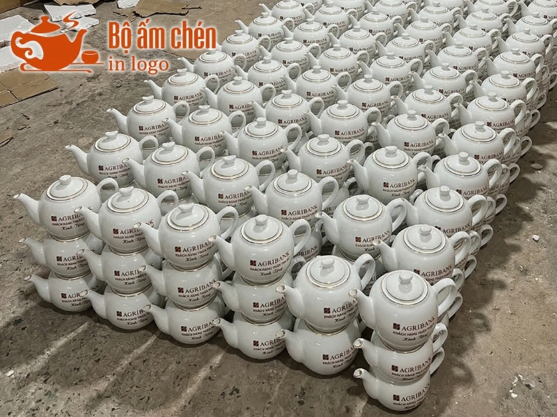 đơn hàng ấm chén in logo quà tặng doanh nghiệp số lượng lớn