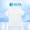 Áo thun trắng cổ tròn, tay ngắn và thân trước trơn trên nền Quà Tặng Quảng Cáo