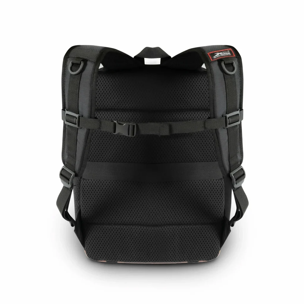 Ảnh gốc mặt lưng phủ lưới, quai đeo và đai ngang của XBag 04