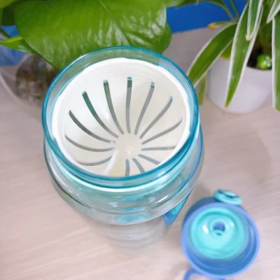 Miệng bình nước 800 ml xanh mint với miếng lưới trắng có khe