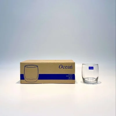 Ảnh ly Ocean cạnh hộp Ivory Rock B13009 ghi 265 ml và sáu chiếc