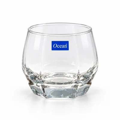 Minh họa một ly Ocean B17112 thân bầu thấp với đế dày vát góc