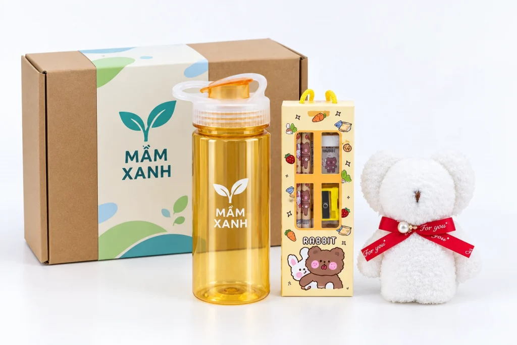 Minh họa nhận diện MẦM XANH trên tem hộp carton và bình nhựa vàng