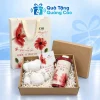 Minh họa ly nắp đỏ, khăn gấu trắng và thiệp trong hộp carton cùng túi 8/3