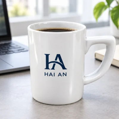 Minh họa cốc GPC-LSV in logo tại bàn làm việc
