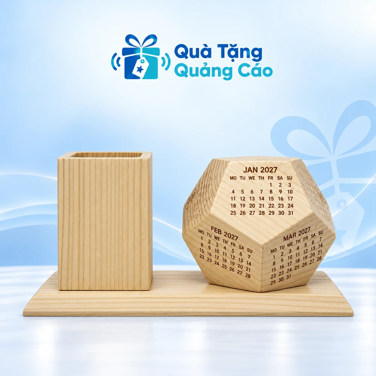 Lịch gỗ 12 mặt năm 2027 trên nền thương hiệu Phối cảnh lịch gỗ 12 mặt2027 kèm ống bút và đế gỗ