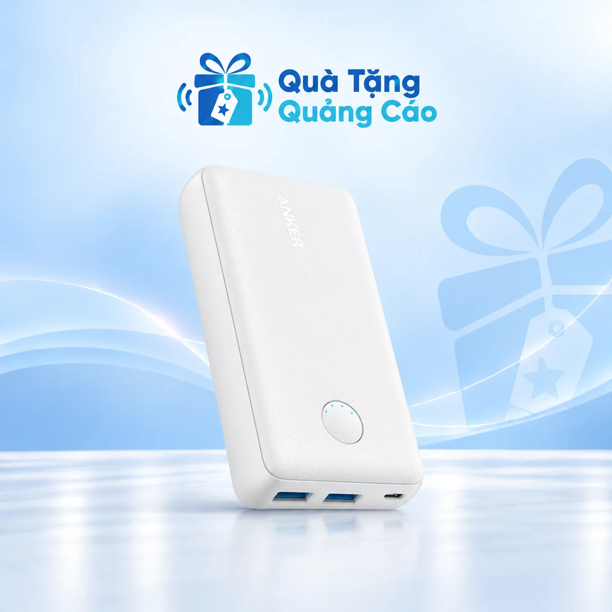 Anker A1223 trắng trên nền thương hiệu Sạc Anker A1223 màu trắng với nút tròn trên nền xanh nhạt