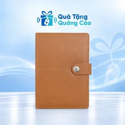 Sổ A5 bìa PU nâu, tai bo tròn khuy bạc và hai đường chỉ ngang