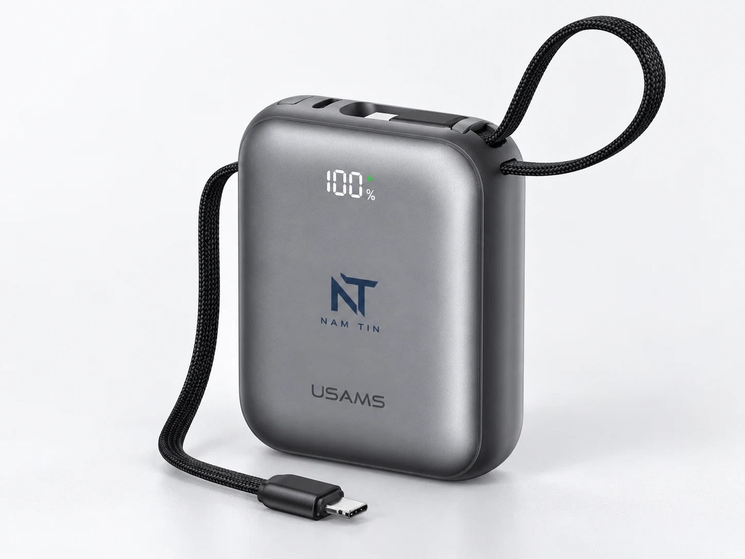 Mô phỏng logo NT NAM TIN trên pin USAMS CD258 màu xám Mô phỏng logo NT NAM TIN trên pin USAMS CD258 màu xám